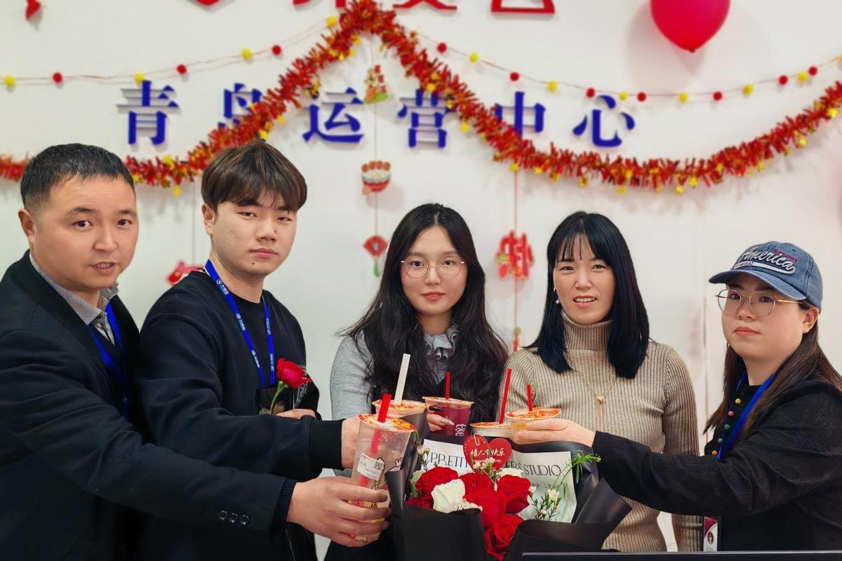 Ngày lễ tình nhân, đầy tình yêu